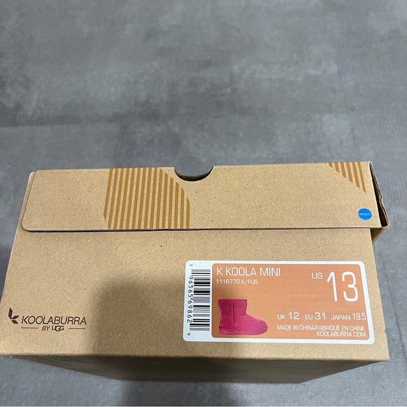 Ugg Mini Bright Pink Suede Boots Kids Size 13 - Picture 5 of 6